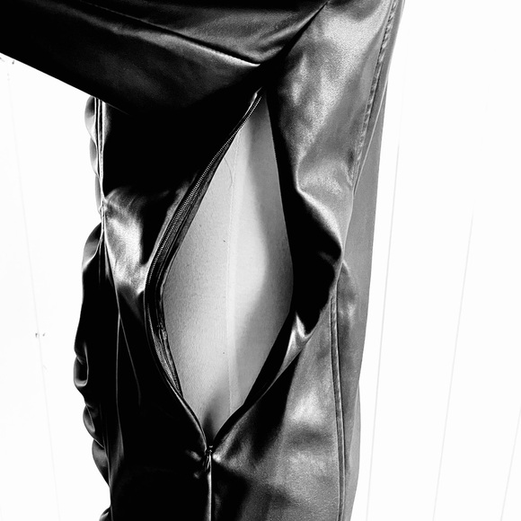 Generation Love NWT Estelle Vegan Leathet Mini Dress size L Black - Picture 13 of 13